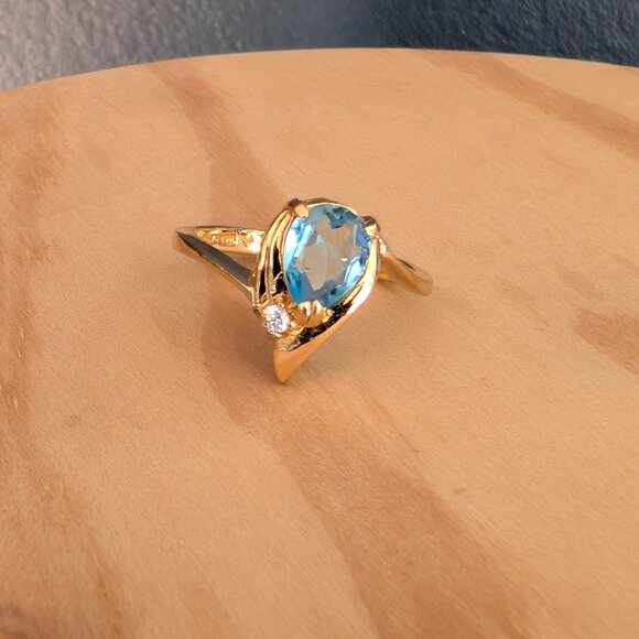 Aquamarine stone and faux diamond ring - Picture 9 of 9
